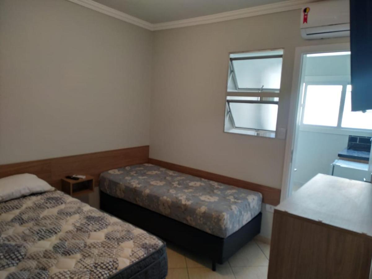 Kitnet Asturias 51B No Ed. Guariata, Proximo A Praia Das Asturias Em Guarujá Zewnętrze zdjęcie